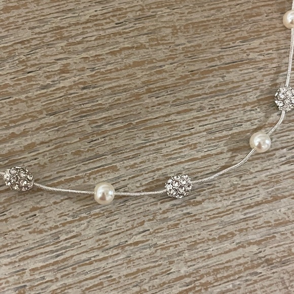 Classics silver-tone white pearl fireball ajustable necklace - Picture 6 of 8